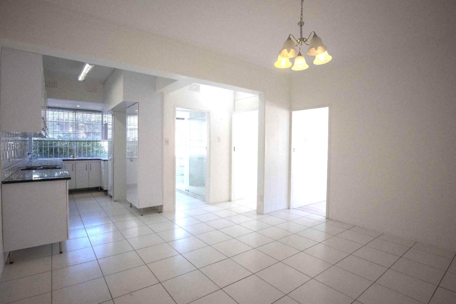 2 Bedroom Property for Sale in Sea Point Western Cape